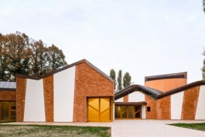 san-giacomo-apostolo-church-by-embt-ferrara-italy_dezeen_2364_col_8