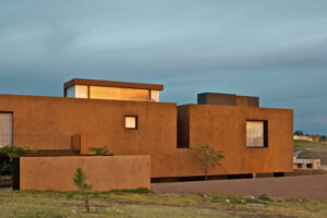 EPR House by Luis Aldrete, Guadalajara, Mexico EPR House by Luis Aldrete, Guadalajara, Mexico